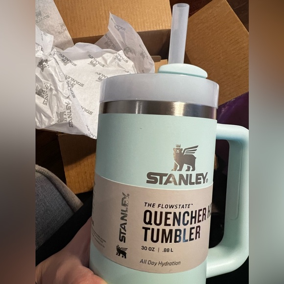 Stanley Mint 30 oz - Picture 7 of 9
